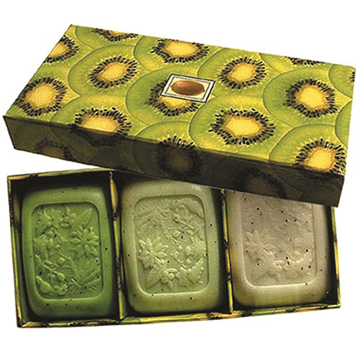 Clover Fields Gift Box Fresh Fruits Box Kiwi x 3 Pack Image 1