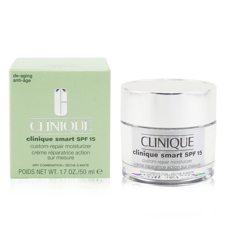 Clinique Smart Custom-Repair Moisturizer SPF 15 (Dry Combination) 50ml/1.7oz Image 3