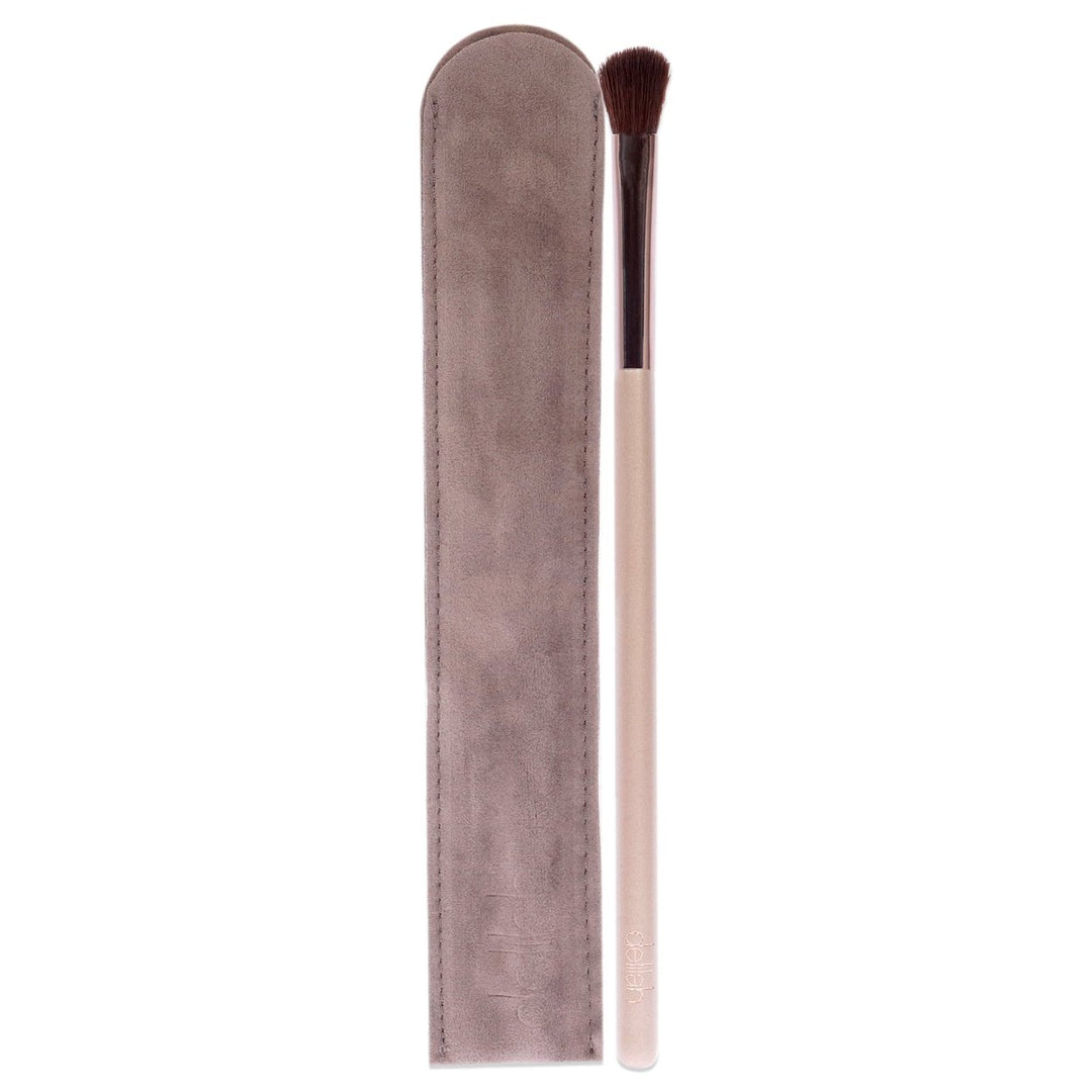 Delilah Eyeshadow Brush - BR05 by Delilah for Women - 1 Pc Brush Image 1