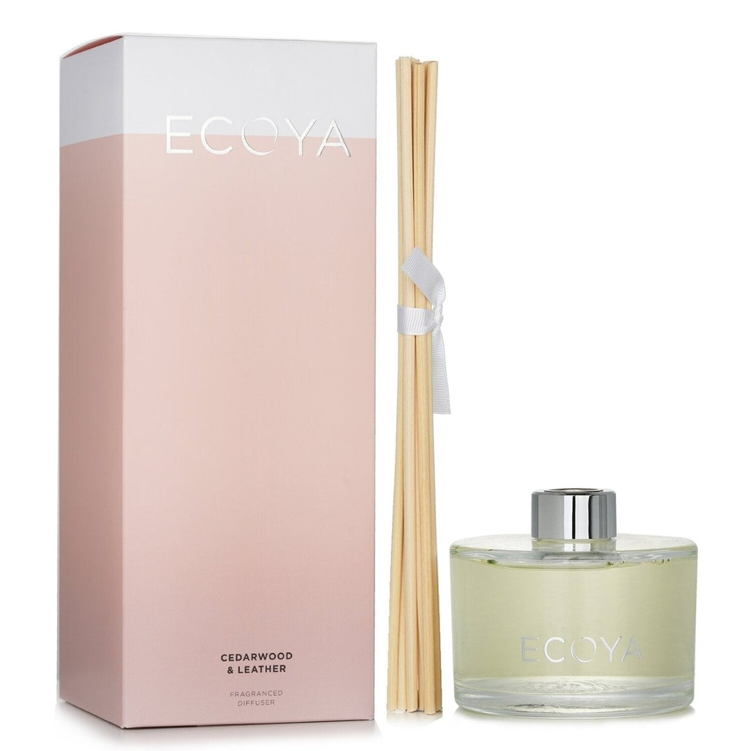 Ecoya Reed Diffuser - Cedarwood and Leather 200ml/6.8oz Image 2