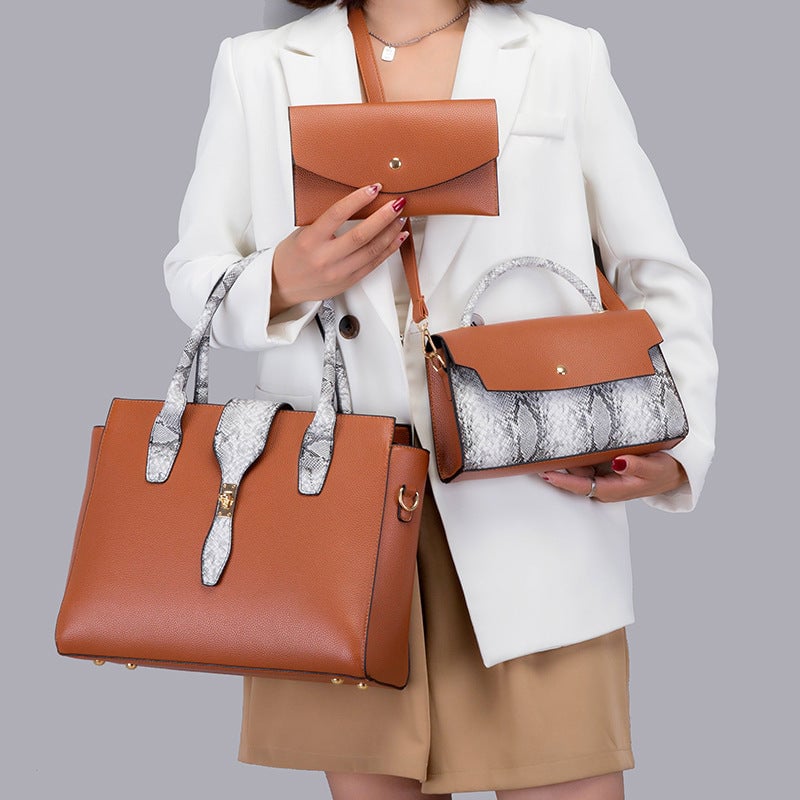 The Fashionable Ladies Bags Are Simple And Elegant Image 1