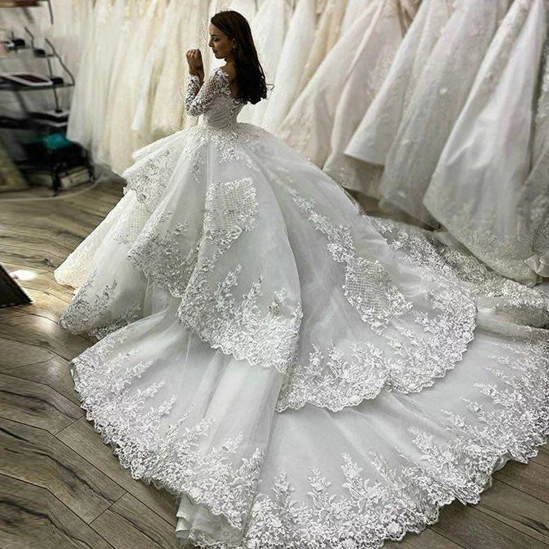 Bridal Off-shoulder Fashion Lace Wedding Dress Trailing Image 2