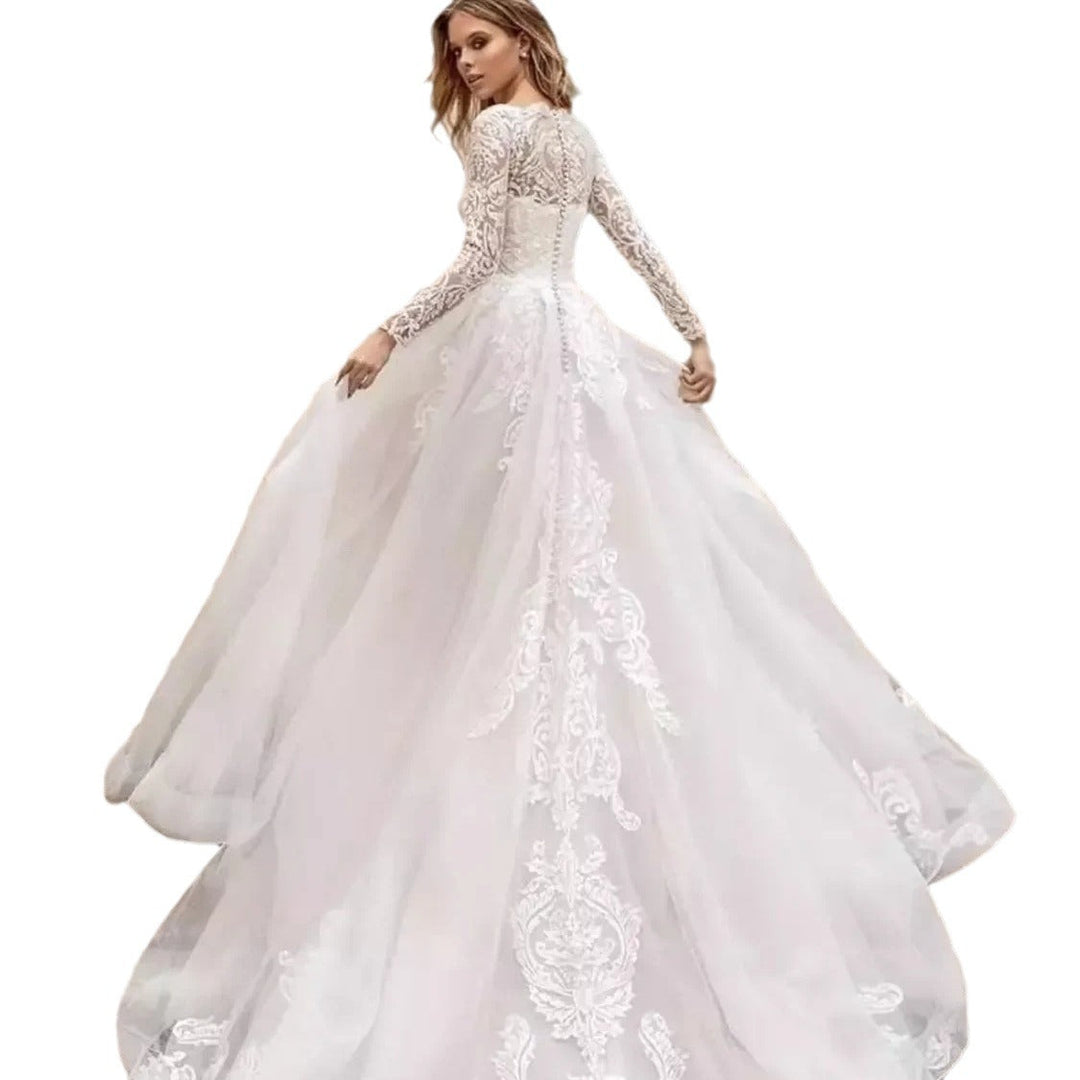 Long Sleeve Exquisite Wedding Dress Image 2