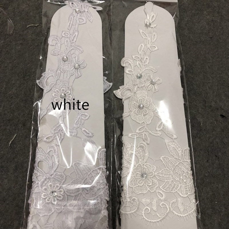 Wedding dress gloves Image 1