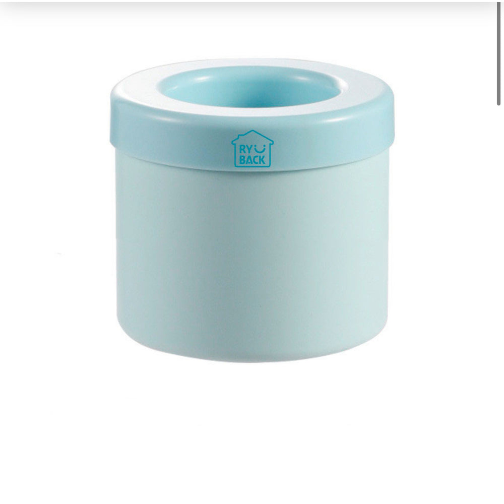 Compact Silicone Ice Cube Maker Image 2