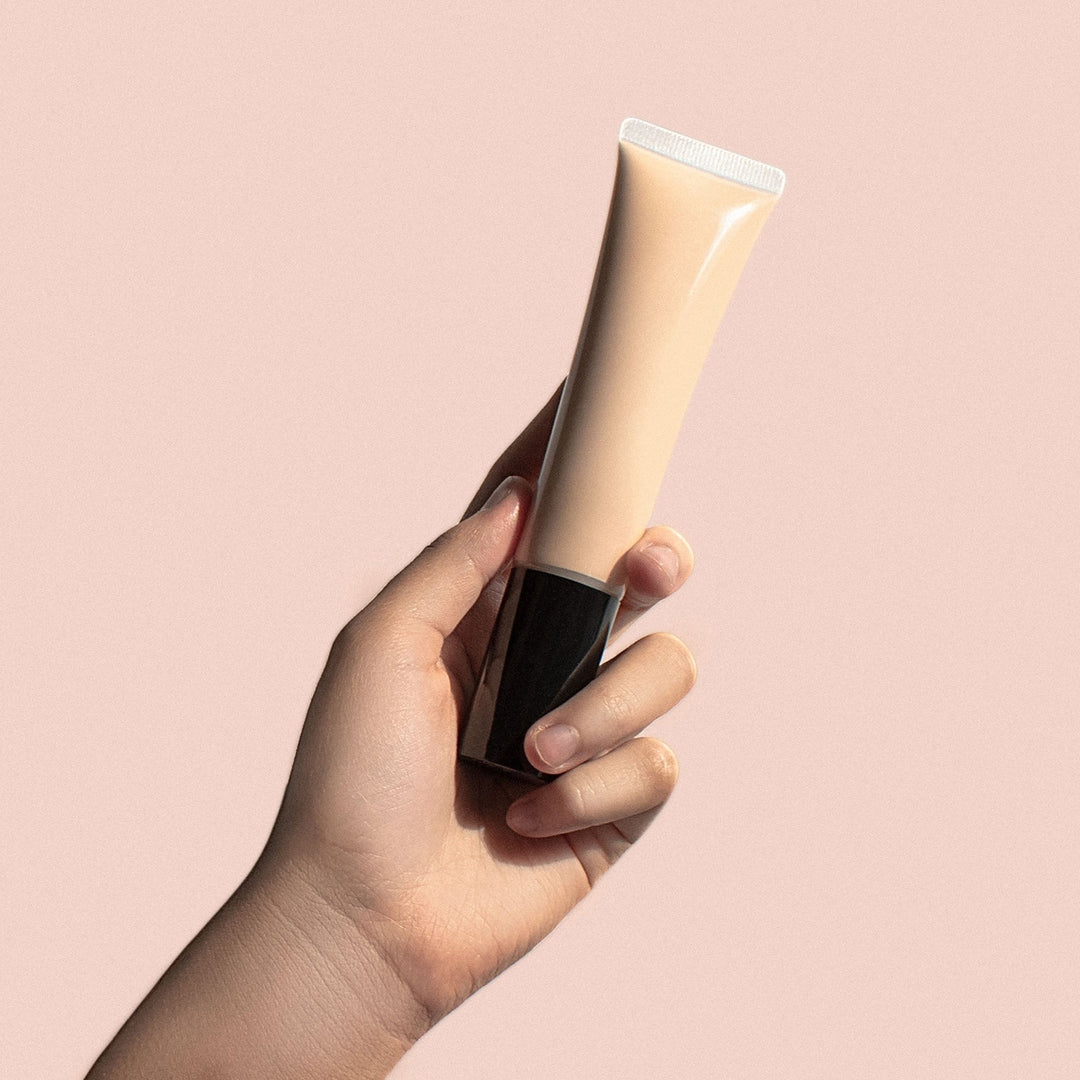 BB Cream SPF 18 Vanilla 30 mL Hydrating Medium Coverage Recyclable Packaging Image 4