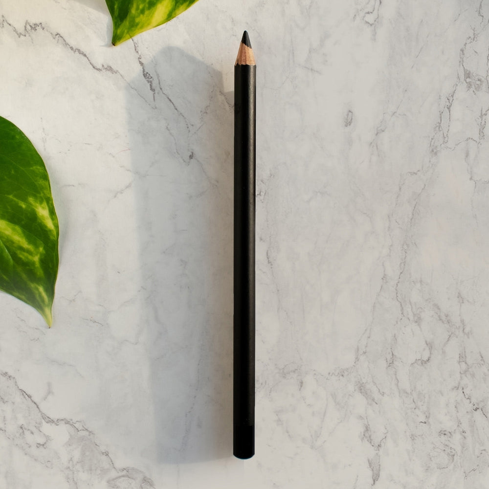 Black Eye Pencil 2.4g Creamy Vegan Formula for Blending and Smokey Looks Image 2