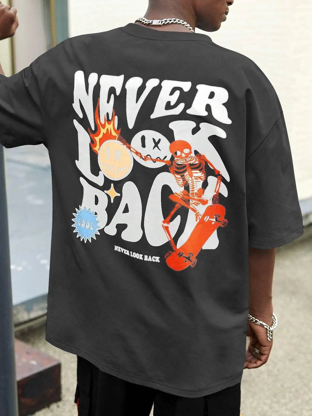 Never Look Back Creative Smile Skull Printing Cartoons Street Print Tshirt Man Loose Tee Clothes Cotton Crewneck Tops Image 2