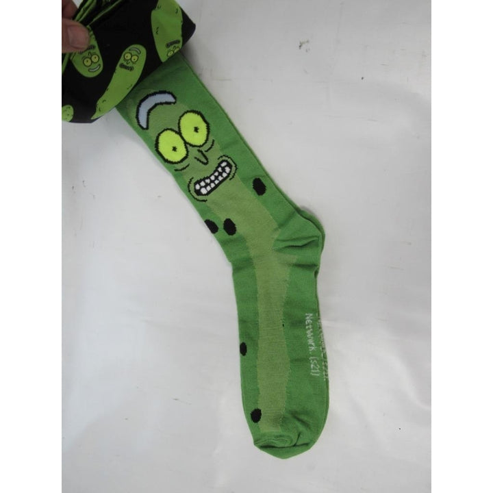 Rick and Morty Pickle Rick Mens Sizes 6-12 OSFA Crew Socks and Bandana Image 4