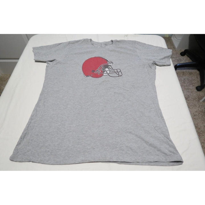 Cleveland Browns Mens Size 3XL 3XLarge Gray Shirt Image 1