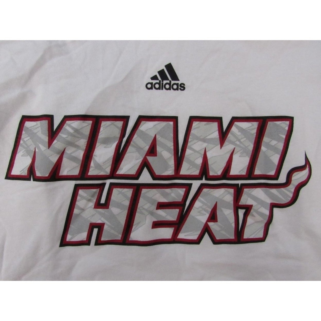 Miami Heat Womens Size M Medium White Adidas V-Neck Shirt Image 3