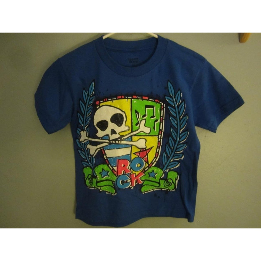 SKULL AND CROSSBONES ROCK GRAPHIC TEE KIDS SIZE S SMALL 68YL Image 1