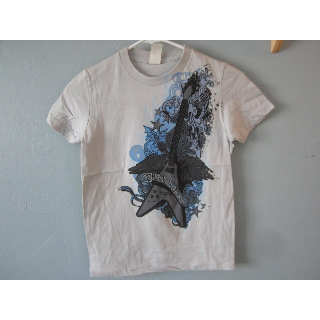 DREAM ON GRAPHIC TEE KIDS SIZE M MEDIUM 68YY Image 1