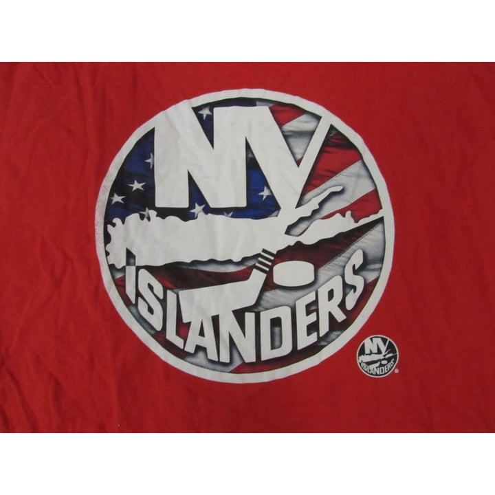 York Islanders Patriotic Mens Size 2XL 2XLarge Red Shirt Image 3