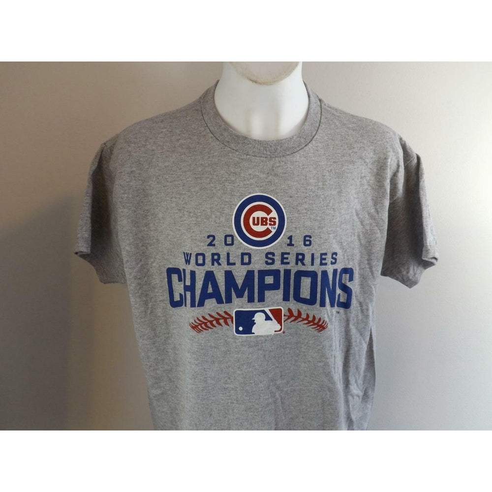 2016 World Series Champions Chicago Cubs Youth Size L Large 14/16 Gray Shirt Image 2