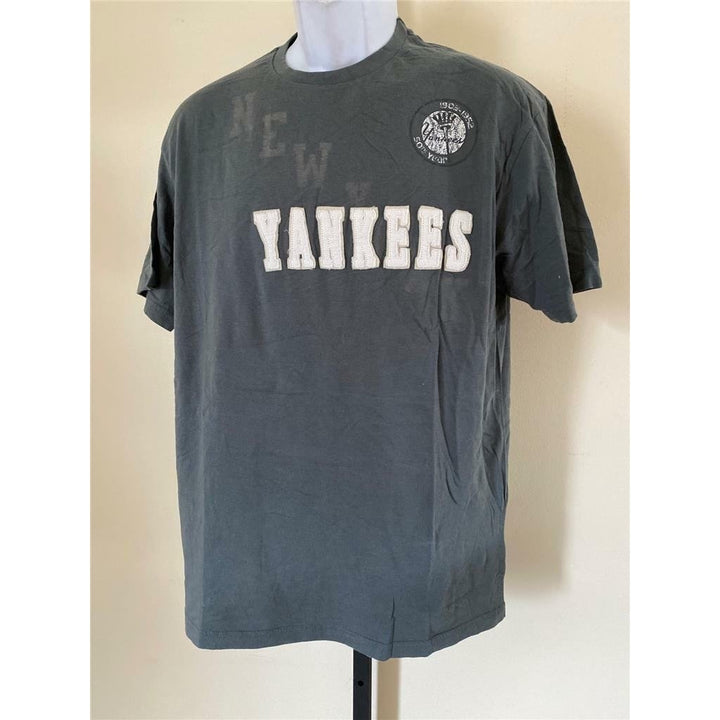 York Yankees Mens Size L Large Blue Shirt Image 1