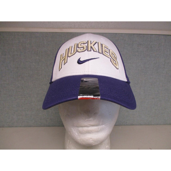 Washington Huskies Mens Size OSFA Flex Fit NIKE Cap Hat MSRP 25 Image 1