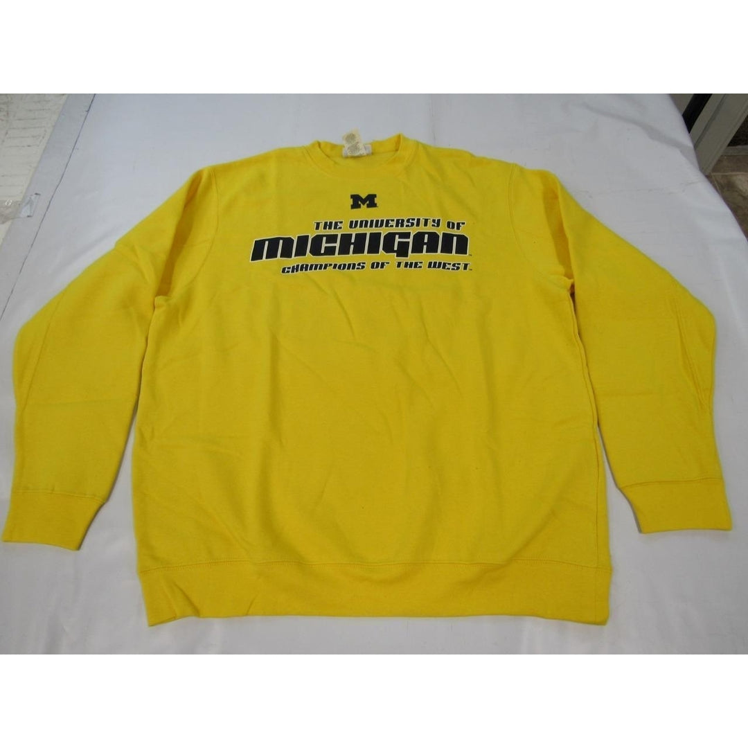 University of Michigan Mens Size L Large Majestic Yellow Sweatshirt Image 1