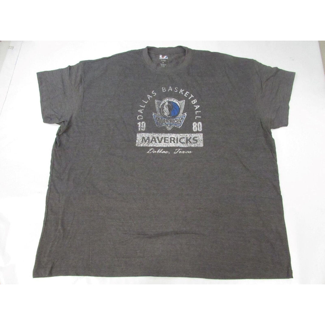 Dallas Mavericks 1980 Mens Size 6XL Gray Shirt w/ Distressed Print Image 1