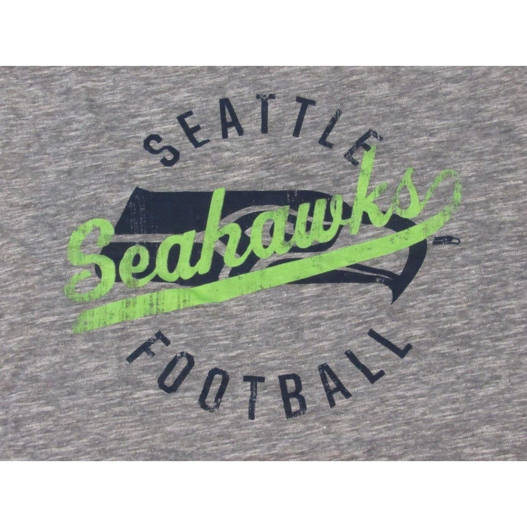 Seattle Seahawks Mens Size M Heather Gray Majestic Shirt w/ Distressed Print Image 3