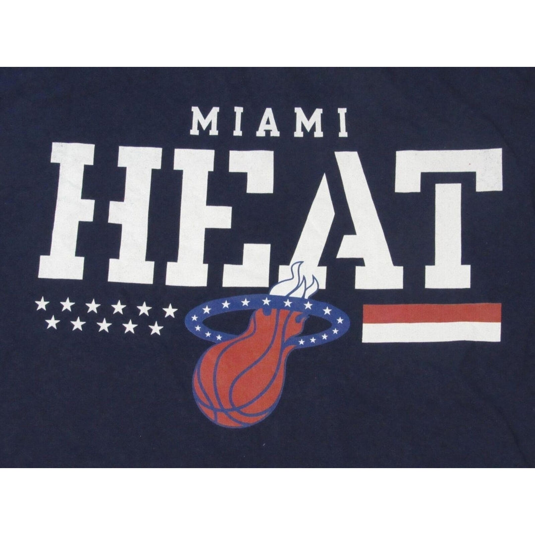 Miami Heat Patriotic Mens Size 2XL 2XLarge Navy Blue Shirt Image 3