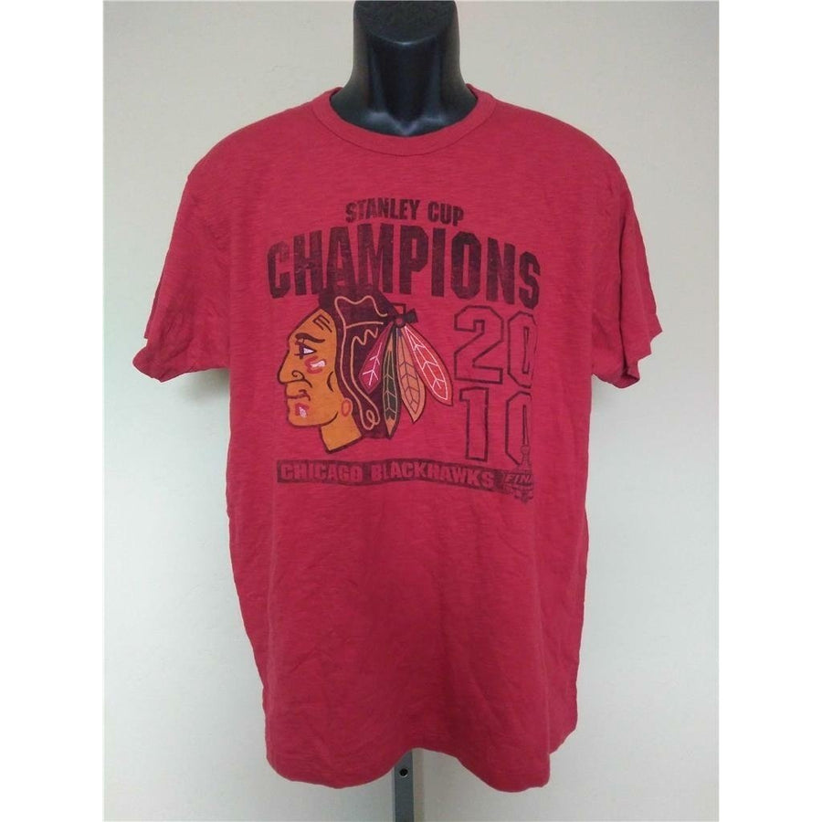 Minor Flaw Chicago Blackhawks 2010 Stanley Cup Champs Mens Size M Red Shirt Image 1