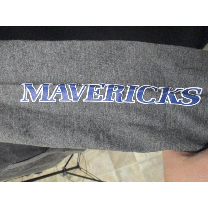 Dallas Mavericks Youth Size M Medium Gray Light Hoodie Shirt 30 Image 3