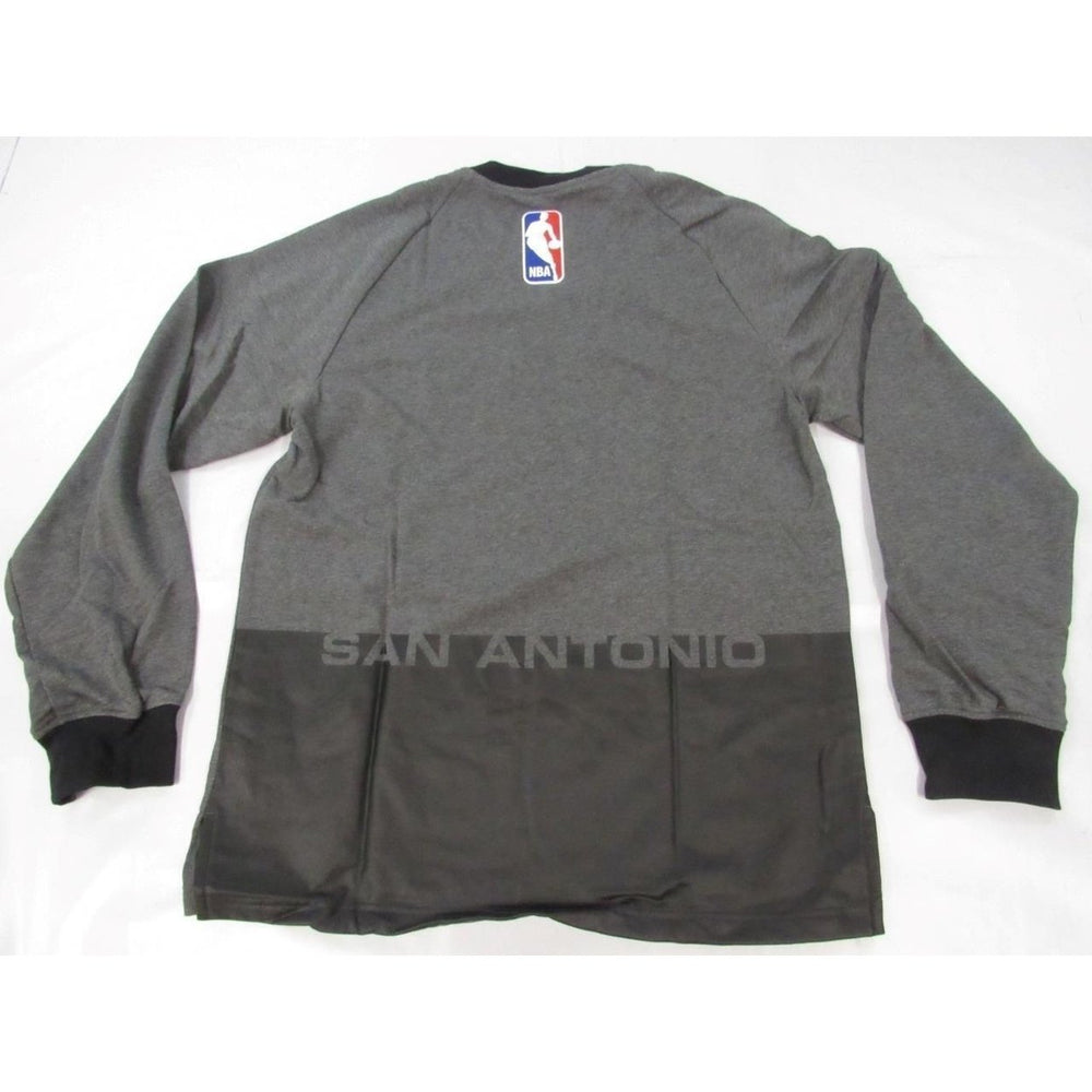 San Antonio Spurs Mens Size L+2 Large+2 Adidas Gray V-neck Sweat Shirt Image 2