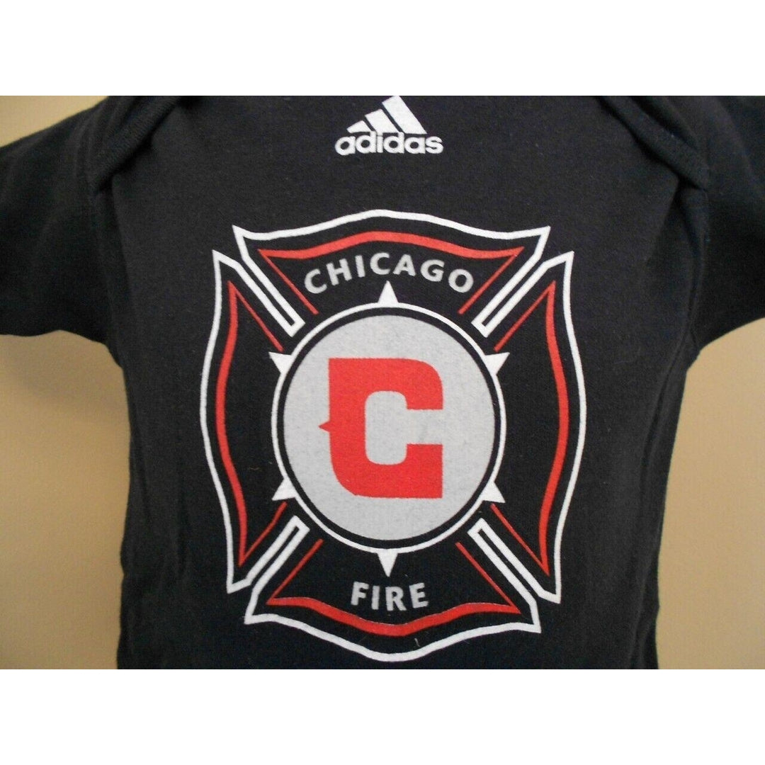 MLS Chicago Fire Infant 3-6 Months Adidas Creeper Snapsuit Image 3