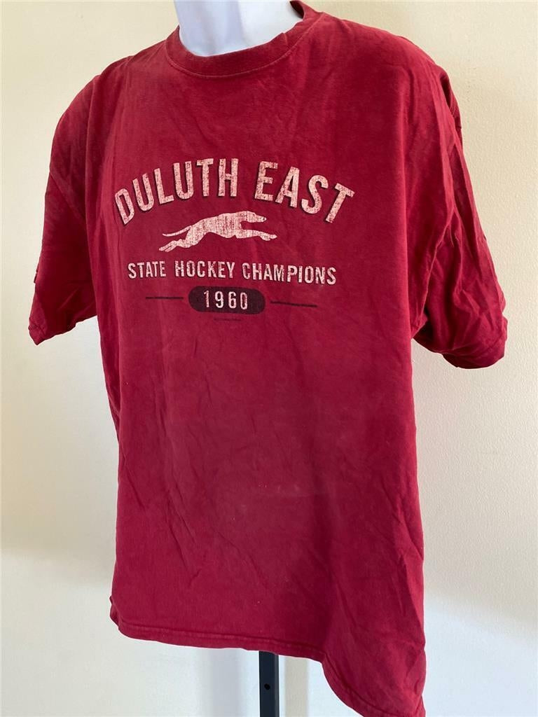 Minnesota Duluth Bulldogs Mens Size XL Red Shirt Image 2