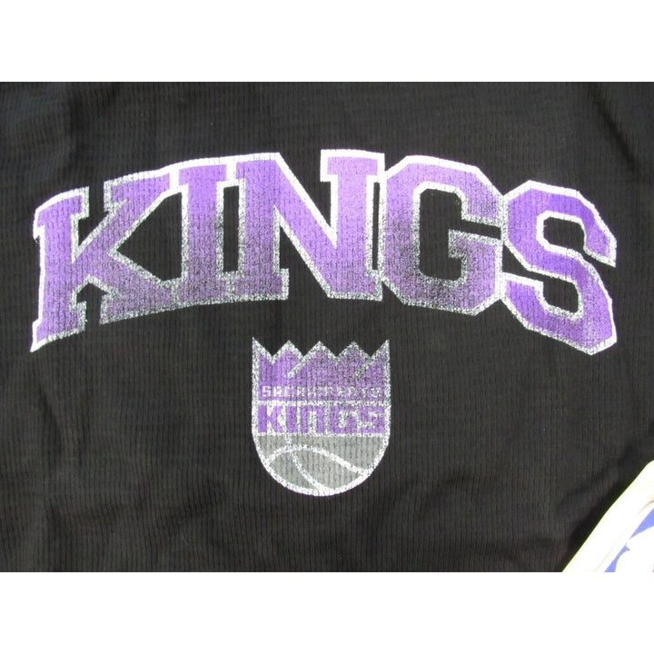 Sacramento Kings Youth Size XS (5/6) Black Majestic Long Sleeve Shirt Image 3