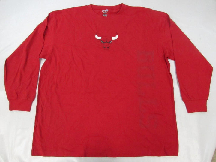 Chicago Bulls Mens Size 3XL Red Majestic Long Sleeve Shirt Image 1