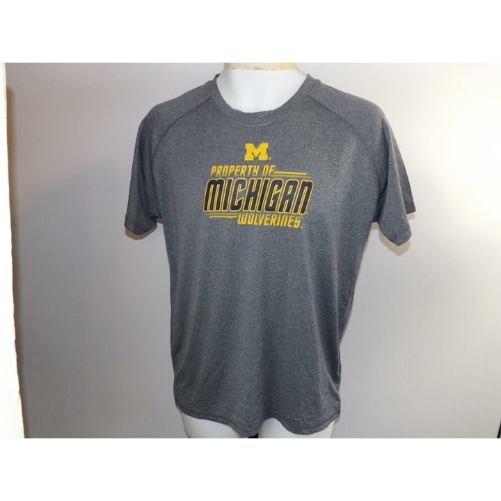 Michigan Wolverines Youth Size 18/20 XL XLarge Polyester Performance Shirt Image 3