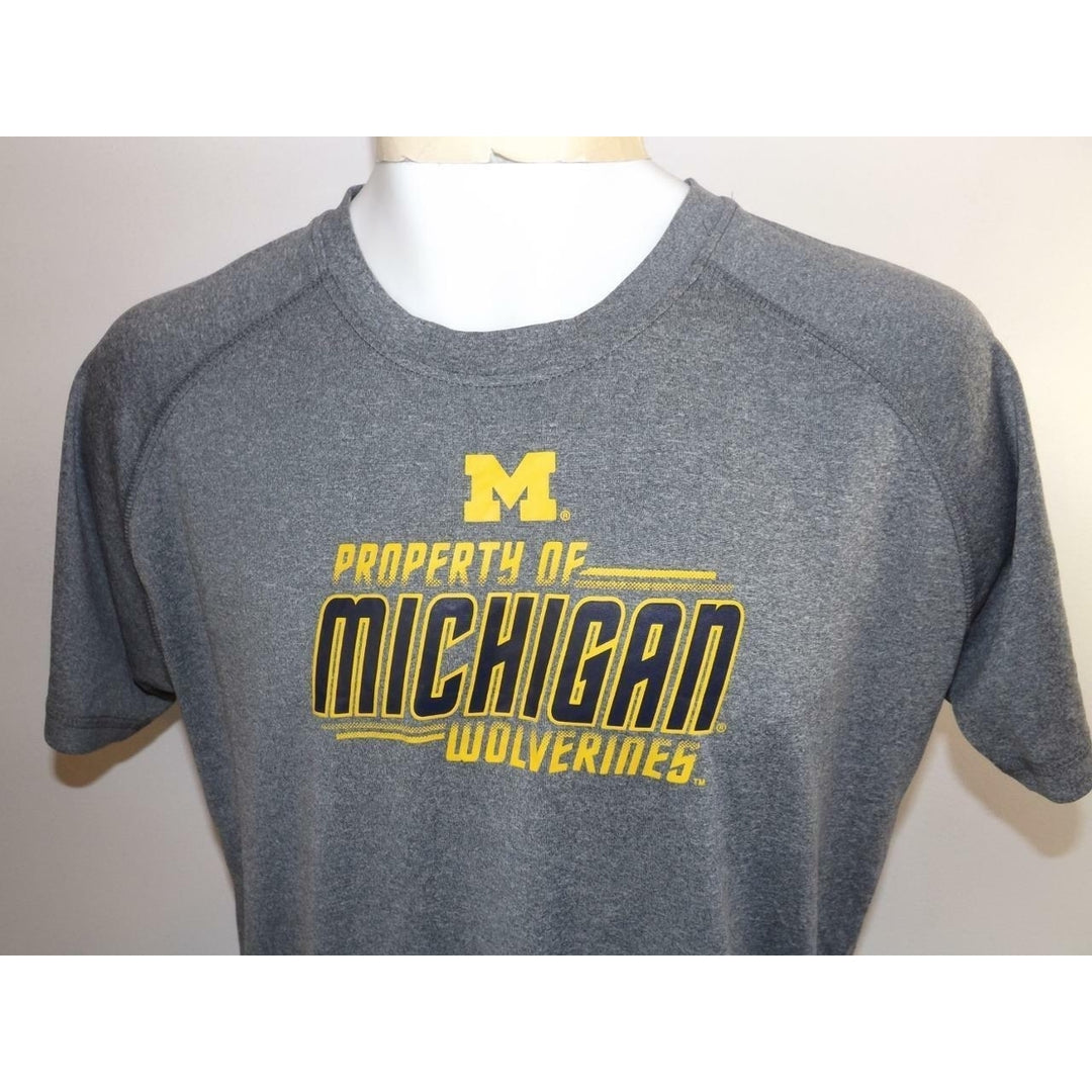 Michigan Wolverines Youth Size 18/20 XL XLarge Polyester Performance Shirt Image 4