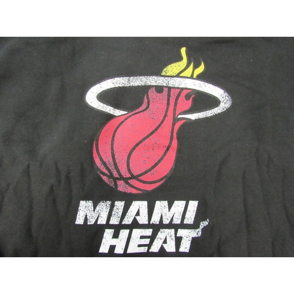 Miami Heat Mens Size XL XLarge Black Distressed Hoodie Image 2