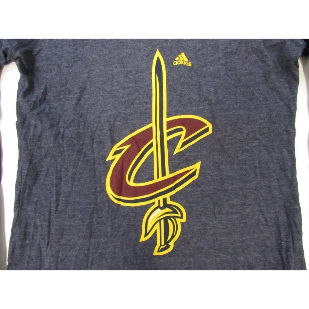 Cleveland Cavaliers Womens Size M Navy Blue Light-Weight Hoodie Image 4