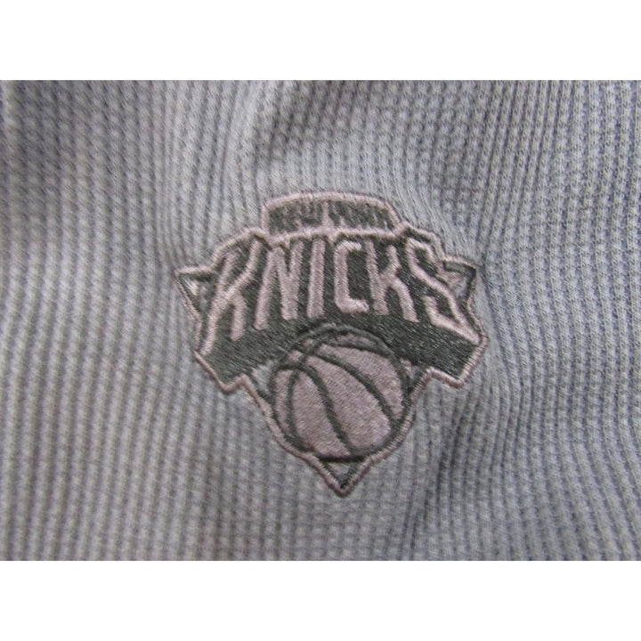 York Knicks Mens Size 3XL-Tall Gray Adidas Long Sleeve Shirt Image 3