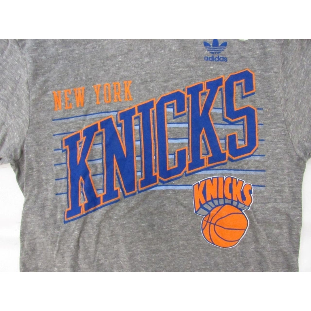 York Knicks Mens Size S Small Adidas Gray Soft Shirt Image 3