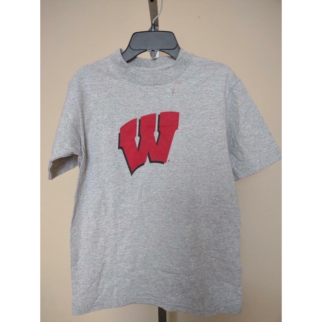 -Minor Flaw Wisconsin Badgers Youth Size M Medium 8/10 Gray Shirt Image 1