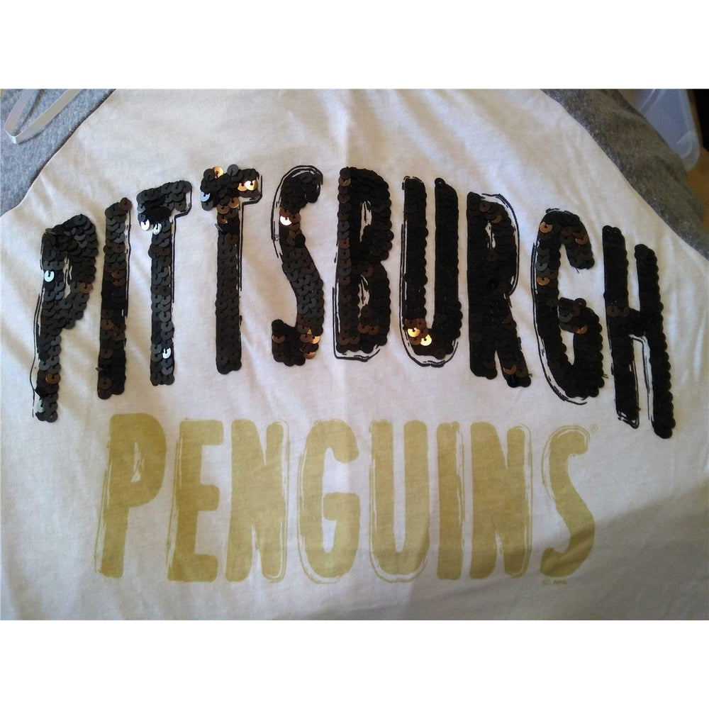 Pittsburgh Penguins Womens Size L Large White Shirt Image 2