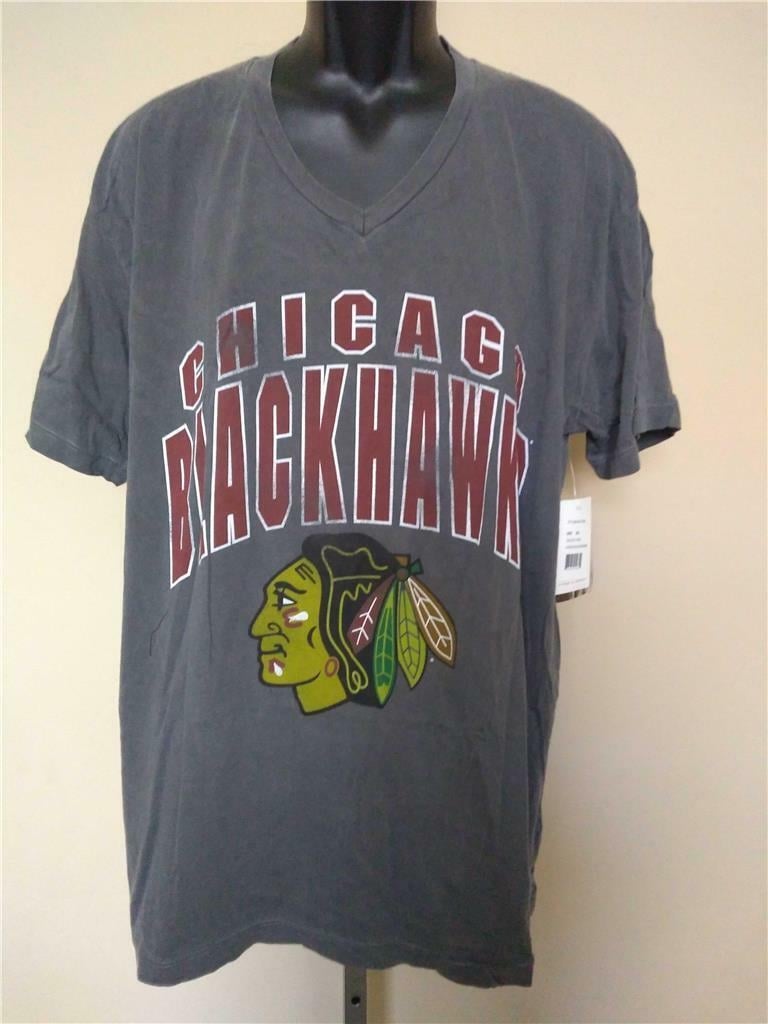 Chicago Blackhawks Mens Size 2XL Gray Shirt Image 1