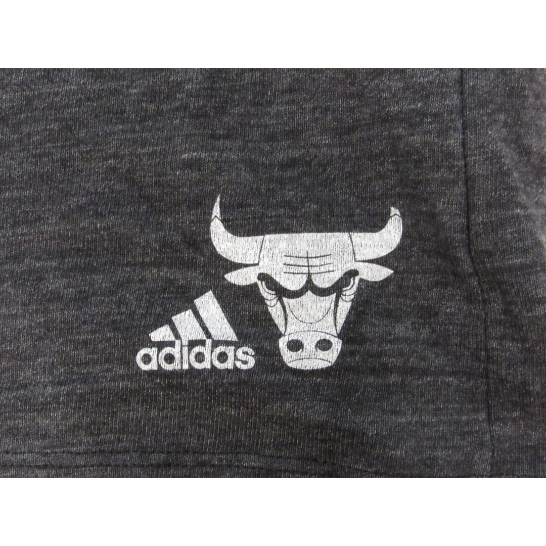 Chicago Bulls Womens Size M Medium Gray Adidas V-Neck Shirt Image 4