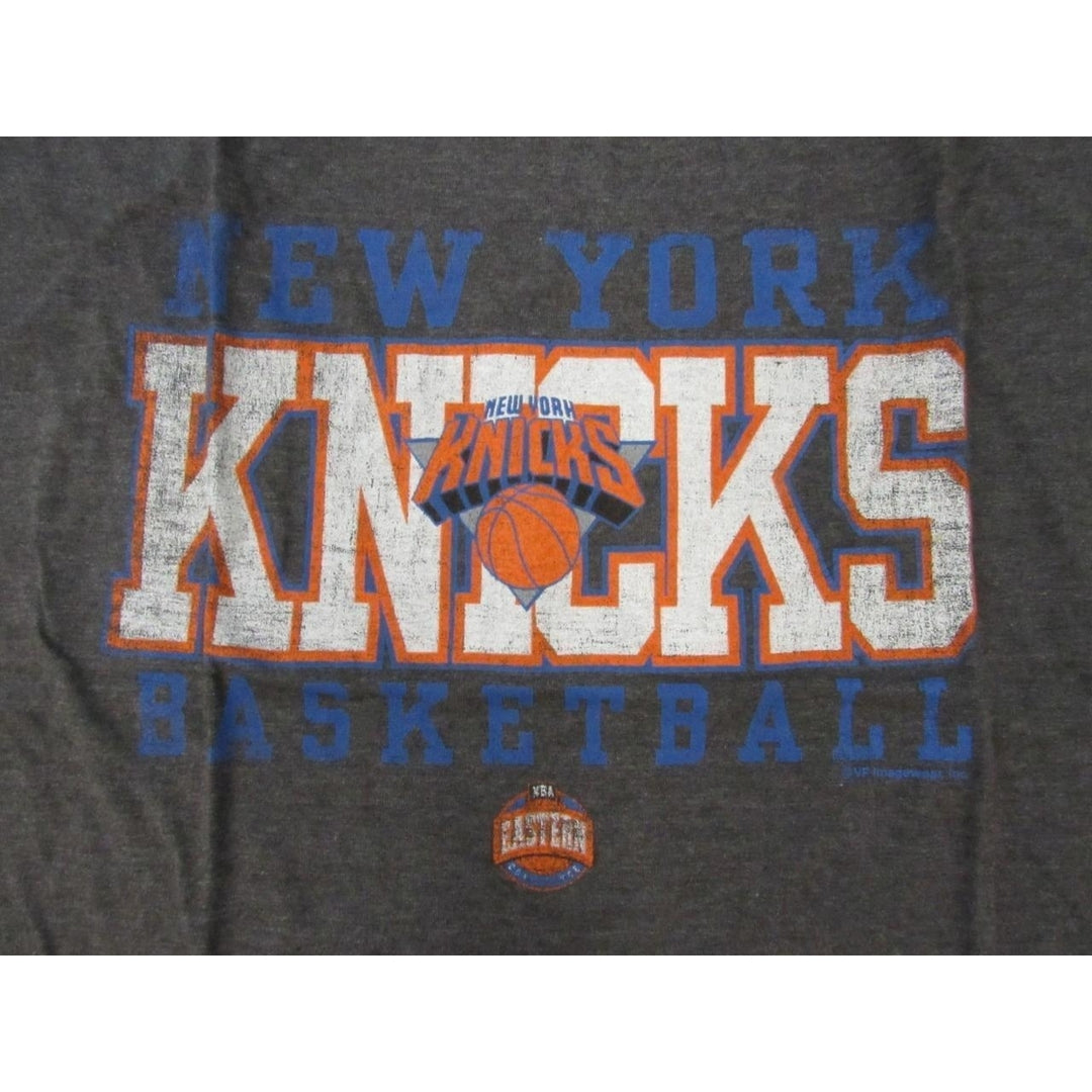 York Knicks Mens Sizes 2XLT 2XLarge-Tall Gray Majestic Shirt Image 3