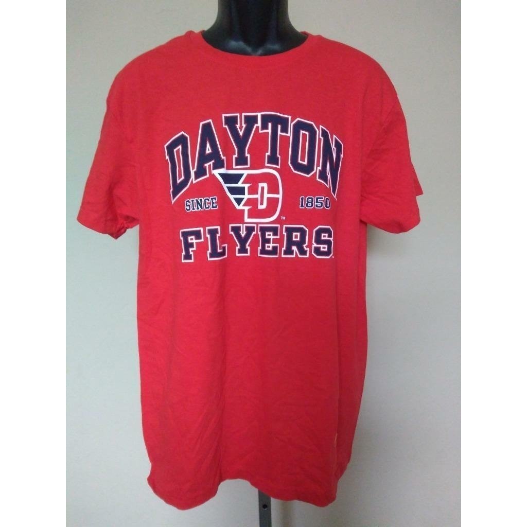 Dayton Flyers Mens Size L Large Red Shirt Image 1