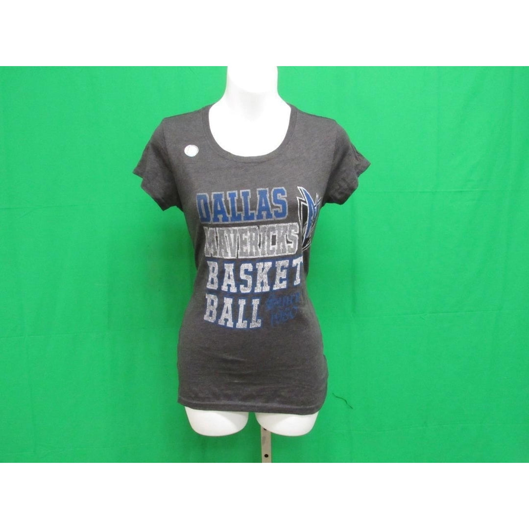 Dallas Mavericks EST 1980 Womens Size M Medium Dark Gray Shirt Image 1