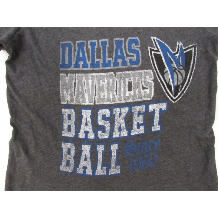 Dallas Mavericks EST 1980 Womens Size M Medium Dark Gray Shirt Image 4