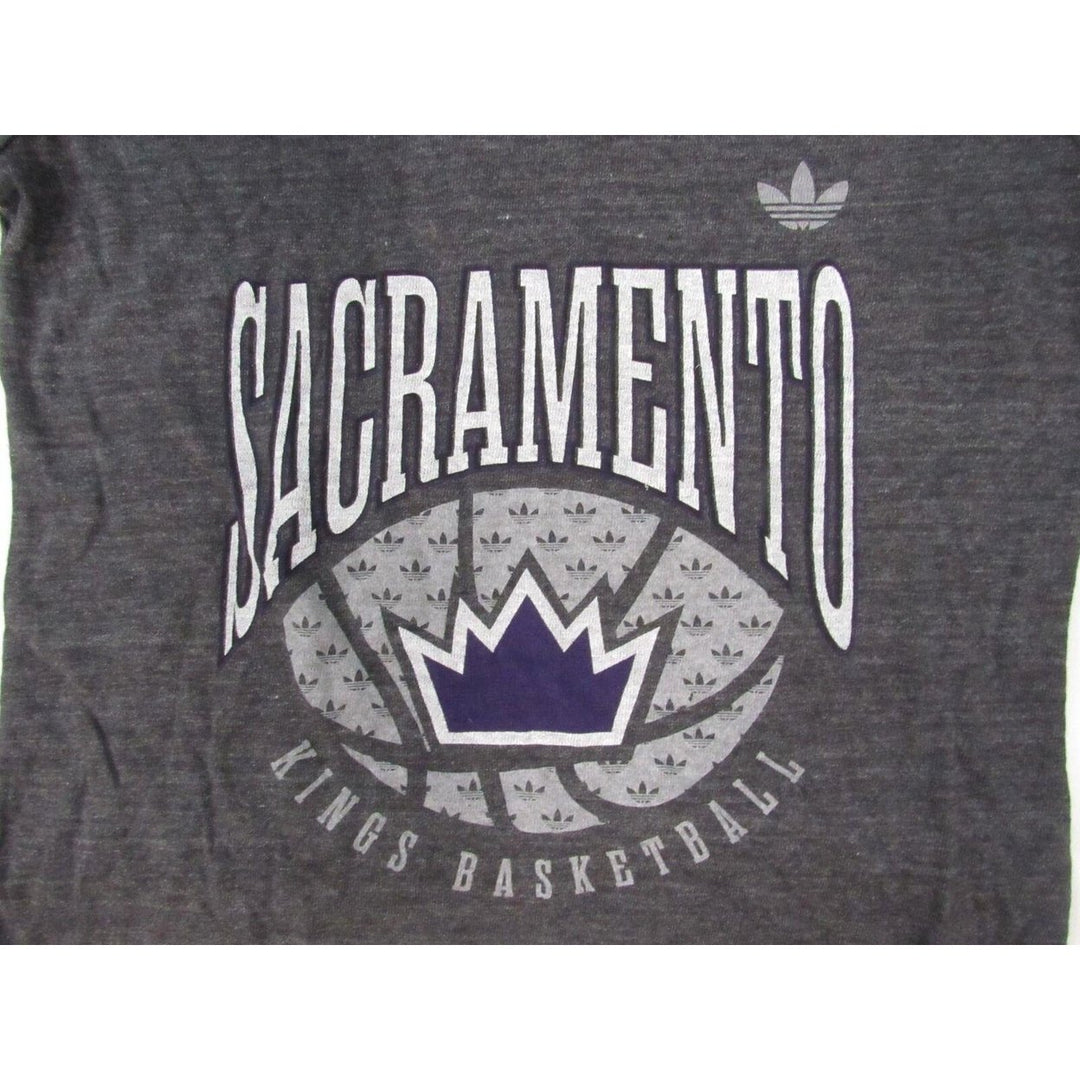 Sacremento Kings Basketball Womens Size M Heather Black Adidas Shirt 32 Image 3