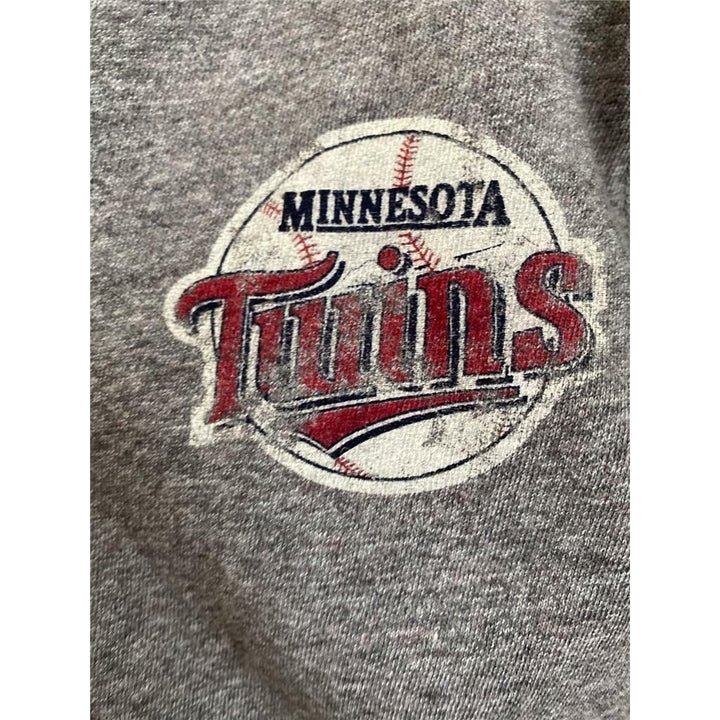 Minnesota Twins Youth Size M Medium Gray Shirt Image 4