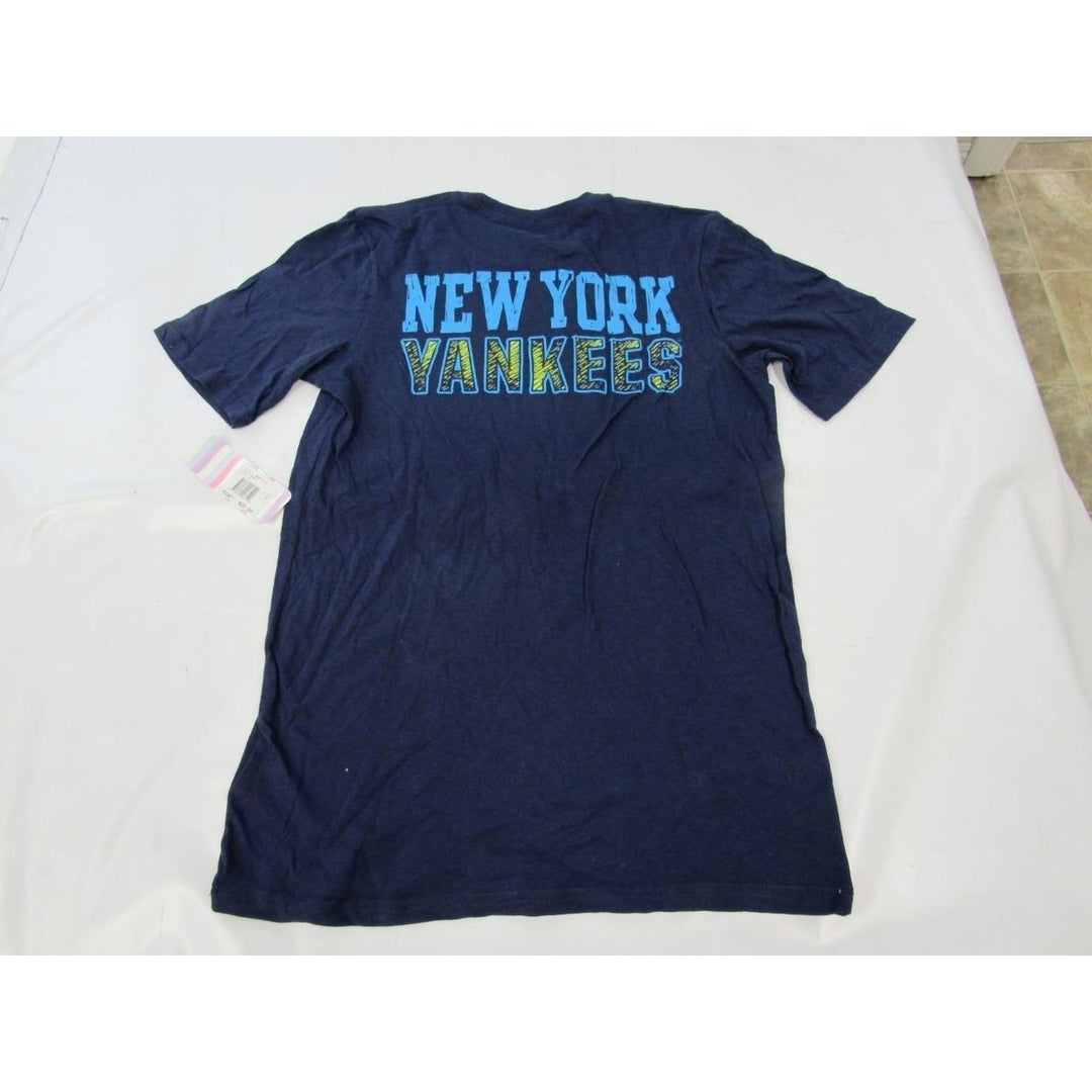 York Yankees Youth Size XL XLarge (18/20) Navy Blue Shirt 22 Image 2