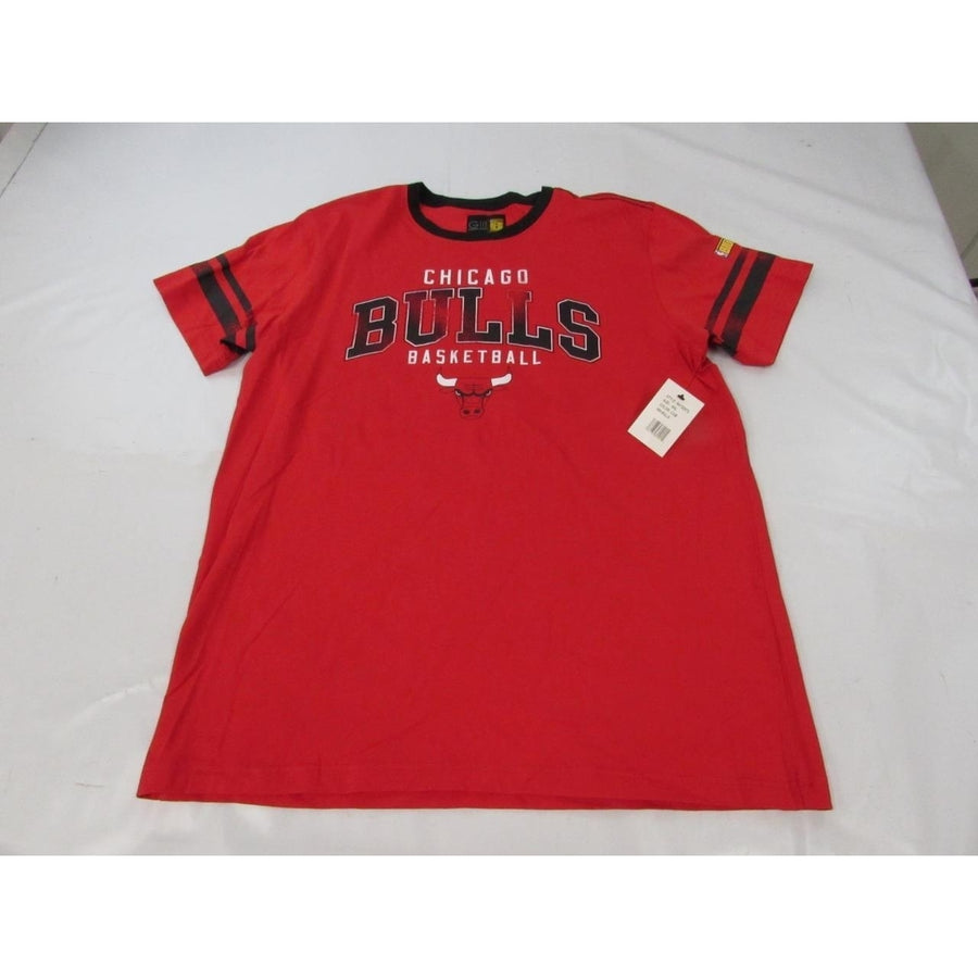 Chicago Bulls Basketball Mens Size 2XL Red Sweatshirt w/ Distressed Print Image 1